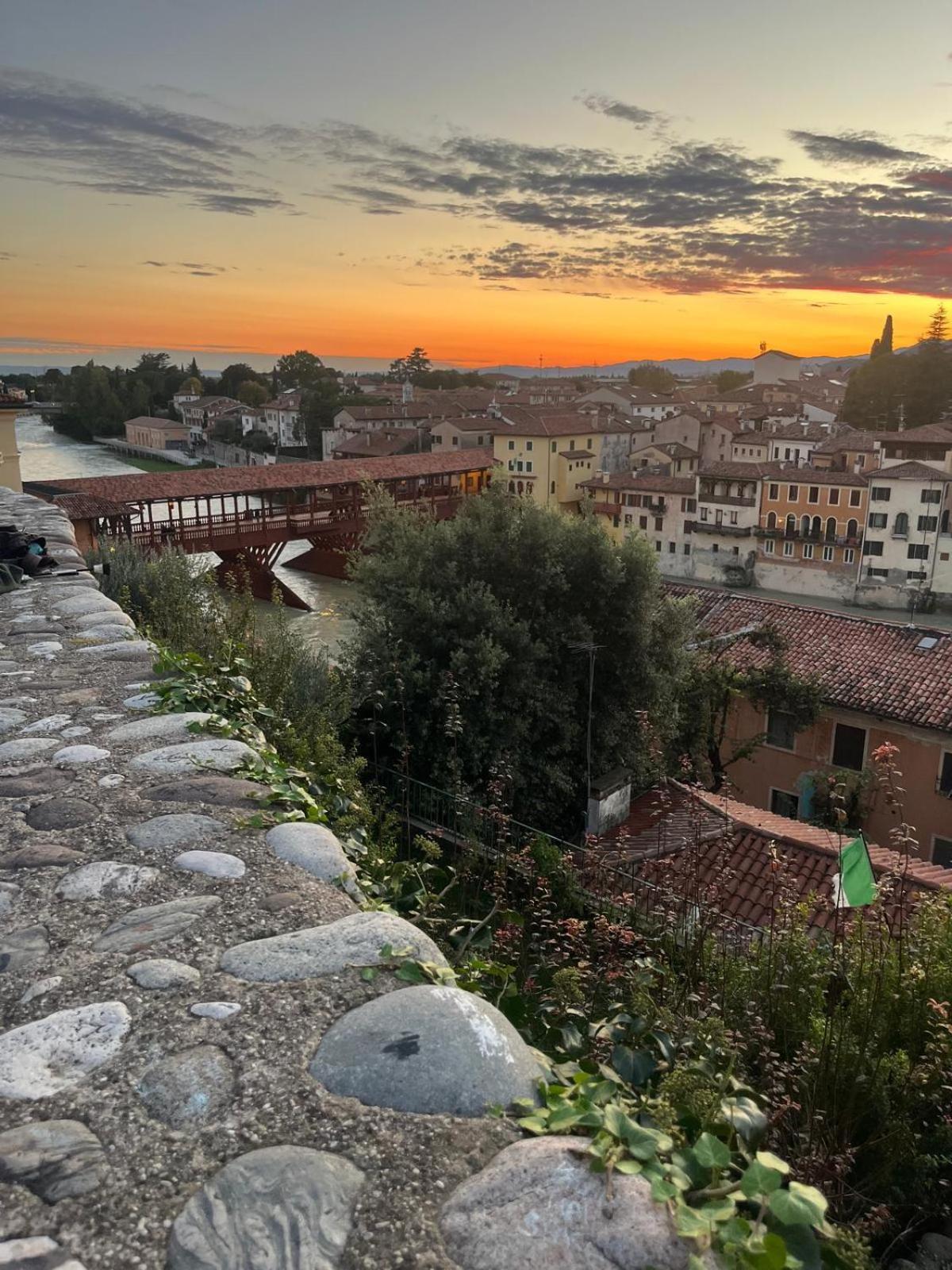 Appartamento Cindy House - Centro Storico Bassano del Grappa Esterno foto